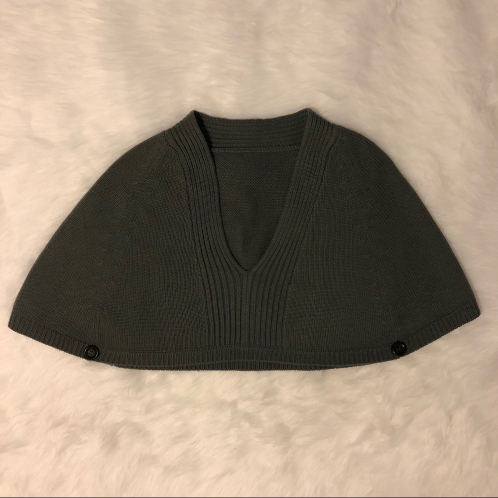 Y2K Gray V-neck Sweater knit Cape - Picture 2 of 3